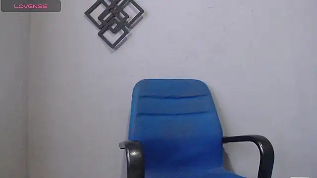 blue violette  online show from January 22, 2025, 4:44 pm