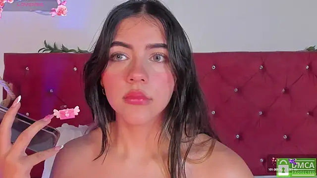 Snapshot of SofiScott_ chatting on March 20, 2025, 6:42 pm SofiScott online show from March 20, 2025, 6:42 pm