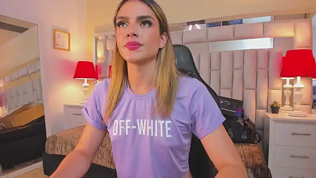 mariiahneedles online show from December 28, 2024, 3:58 am