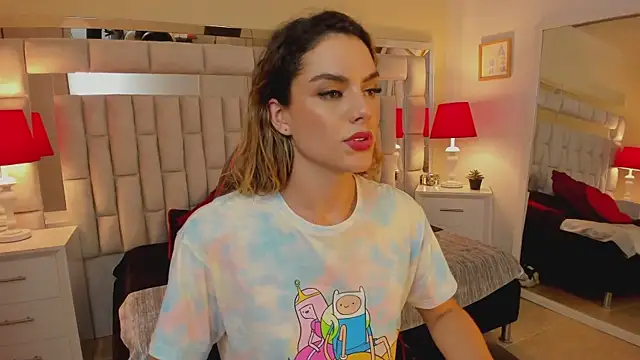 mariiahneedles online show from February 15, 2025, 4:36 am