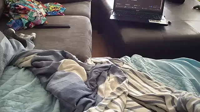 Snapshot of spundaddylive chatting on February 16, 2025, 1:49 pm spundaddylive online show from February 16, 2025, 1:49 pm