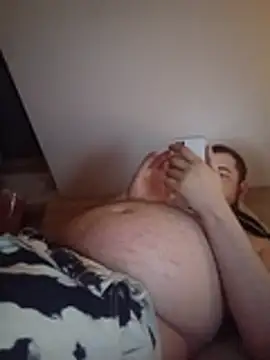 machobear87 online show from April 23, 2026, 9:17 pm