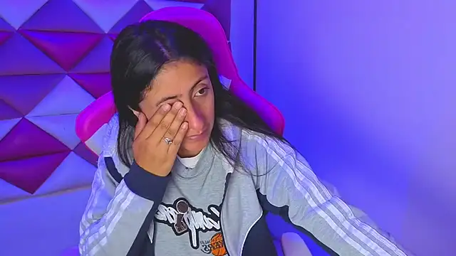 Cameron cutte online show from November 16, 2025, 3:23 am