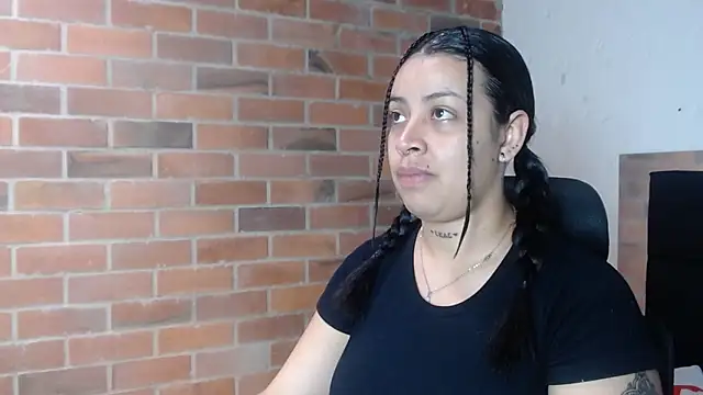 salome  hills1 online show from February 25, 2026, 5:44 pm