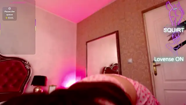 StacyLight online show from April 16, 2026, 7:25 pm