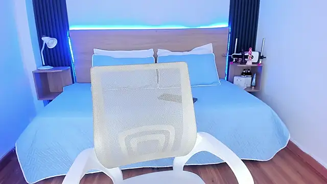 Chiqui milk  online show from September 8, 2025, 6:40 pm