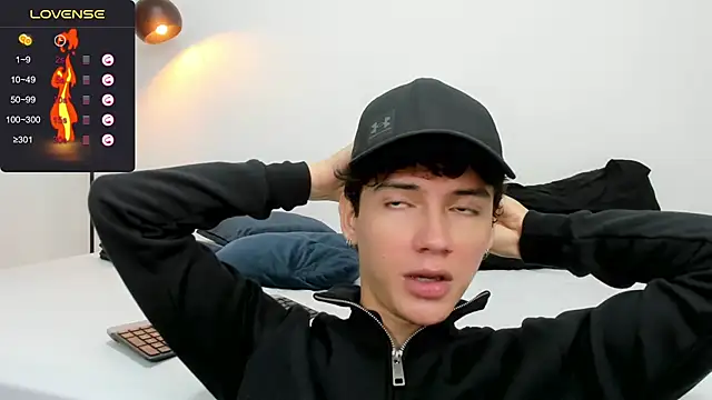 Snapshot of badboy_one_ chatting on January 3, 2025, 1:03 pm badboy one  online show from January 3, 2025, 1:03 pm