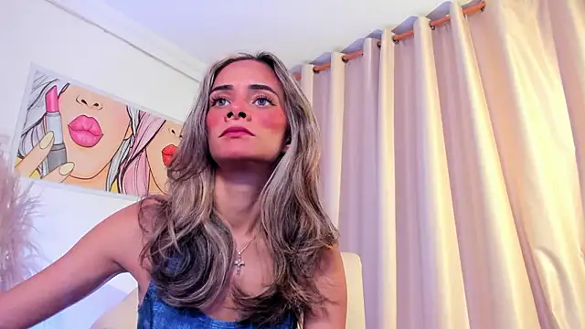 SkiinnyAna online show from February 13, 2026, 7:32 pm