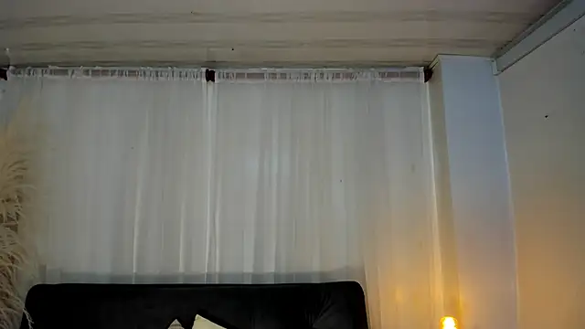 miel gomez online show from February 4, 2025, 10:45 pm