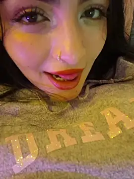 miel gomez online show from November 12, 2025, 1:17 am