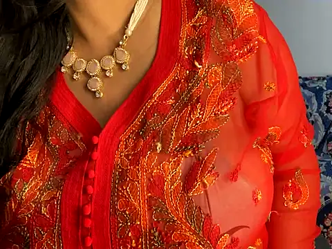 Aishwarya 101  online show from September 25, 2025, 5:27 pm