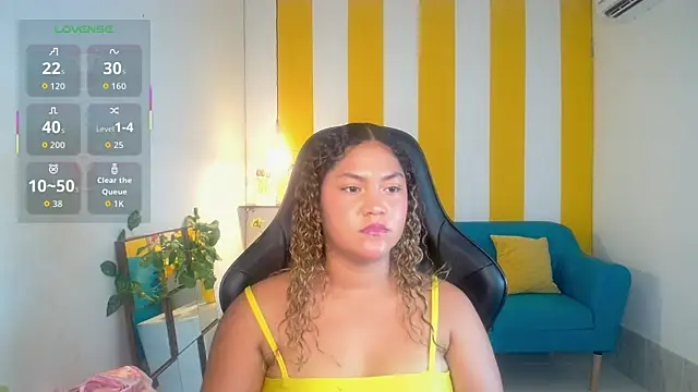 Cristal War online show from December 3, 2025, 11:14 pm