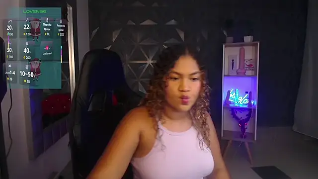 Cristal War online show from December 17, 2025, 11:00 pm