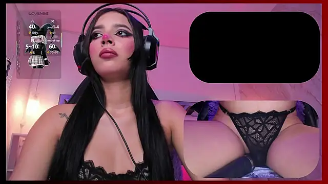 SweetieCloe  online show from June 4, 2026, 9:32 pm
