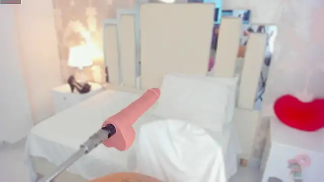 Miliaangeles online show from February 1, 2026, 8:46 am