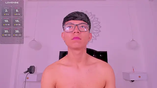 CodyTwink online show from November 7, 2025, 3:12 pm