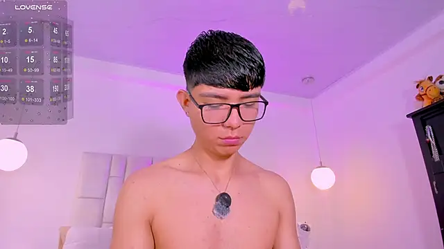 CodyTwink online show from June 5, 2026, 1:50 pm
