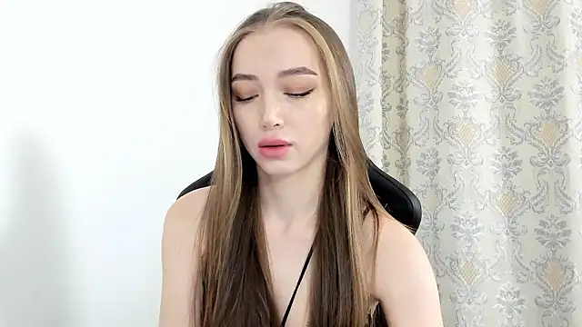 Sweet-bb online show from December 3, 2024, 12:35 am