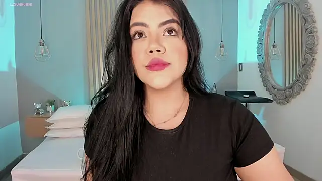 Snapshot of Harmonybabe_ chatting on March 9, 2025, 8:42 pm Harmonybabe online show from March 9, 2025, 8:42 pm