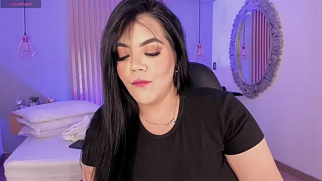 Snapshot of Harmonybabe_ chatting on March 14, 2025, 8:06 pm Harmonybabe online show from March 14, 2025, 8:06 pm