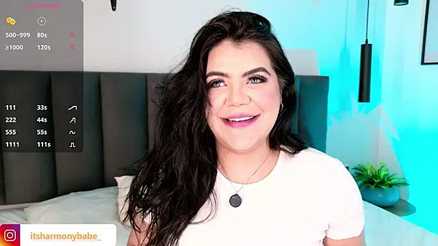 Snapshot of Harmonybabe_ chatting on December 4, 2025, 8:17 pm Harmonybabe online show from December 4, 2025, 8:17 pm