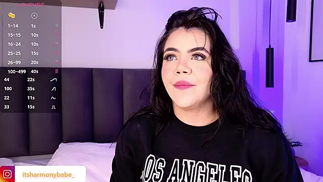 Snapshot of Harmonybabe_ chatting on December 19, 2025, 7:32 pm Harmonybabe online show from December 19, 2025, 7:32 pm