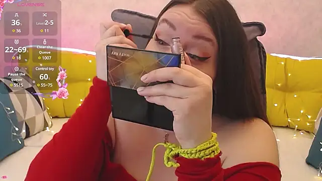 Snapshot of Nataly_cute chatting on February 15, 2025, 8:11 pm Nataly cute online show from February 15, 2025, 8:11 pm