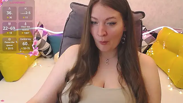 Snapshot of Nataly_cute chatting on March 2, 2025, 8:07 pm Nataly cute online show from March 2, 2025, 8:07 pm