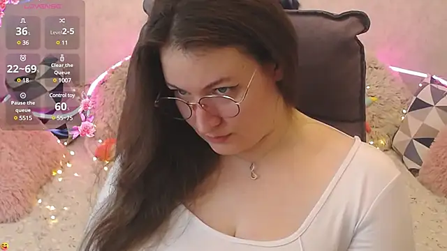 Snapshot of Nataly_cute chatting on March 13, 2025, 5:22 am Nataly cute online show from March 13, 2025, 5:22 am