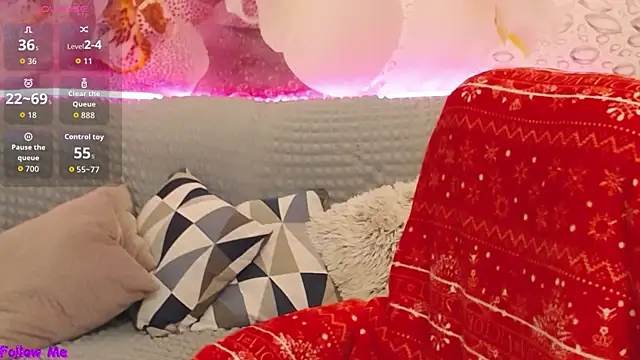 Nataly cute online show from December 3, 2025, 7:45 pm