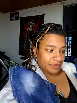 Selket11 online show from February 14, 2025, 10:49 am