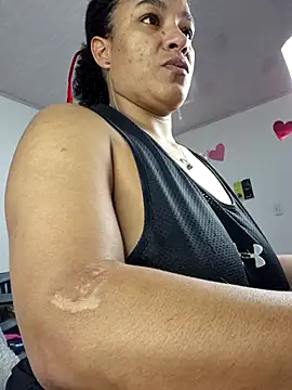 Selket11 online show from November 17, 2025, 2:01 pm