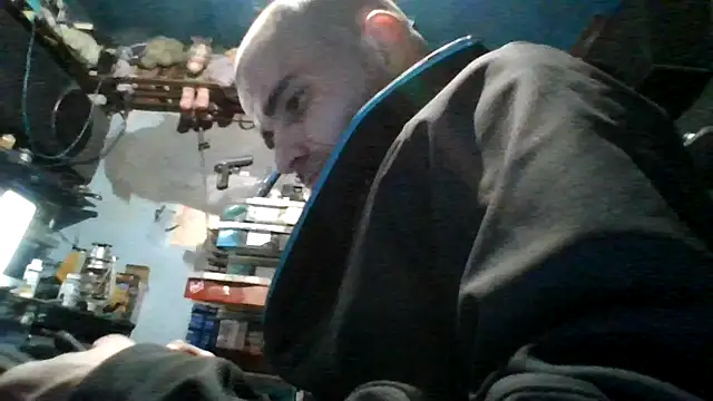 robeaulieu02 online show from December 3, 2025, 6:21 am