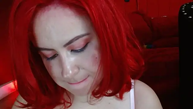 Naty slavedoll online show from February 14, 2025, 10:04 pm