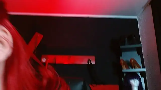 Naty slavedoll online show from February 18, 2025, 12:48 am