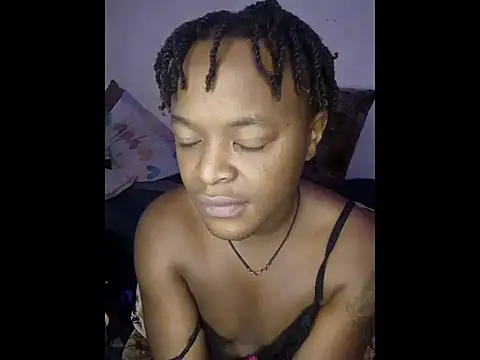 Freaky Vannahs online show from March 1, 2026, 7:54 am