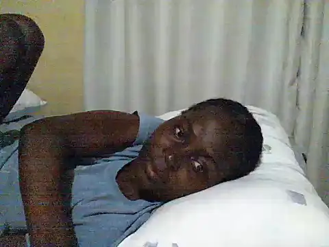 Snapshot of ara_bella chatting on October 13, 2025, 9:26 pm ara bella online show from October 13, 2025, 9:26 pm