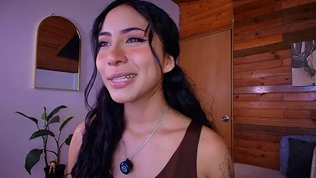 amber curly online show from June 9, 2026, 9:04 pm