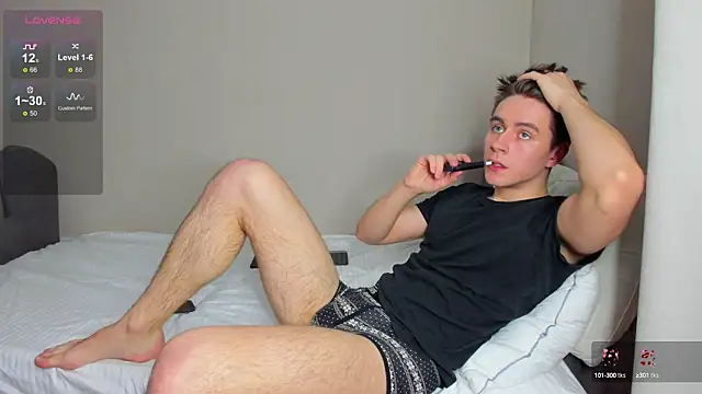 TaisonBrownX online show from December 10, 2024, 7:43 pm