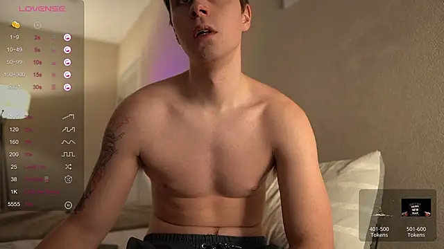 TaisonBrownX online show from November 1, 2025, 10:06 am