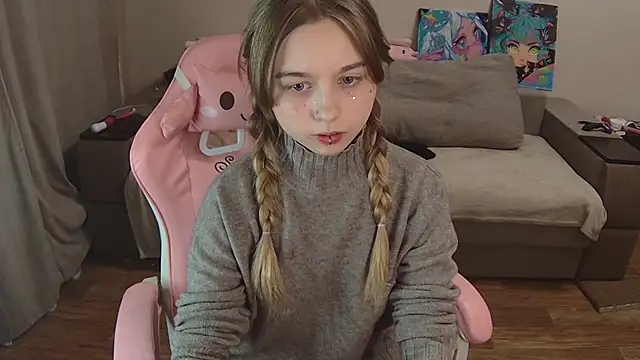 Olivka Grr online show from November 22, 2025, 3:00 pm