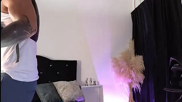 john cartter1 online show from November 8, 2025, 11:10 am