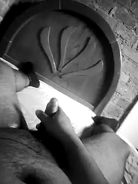 Dnick2 online show from March 4, 2025, 2:42 pm