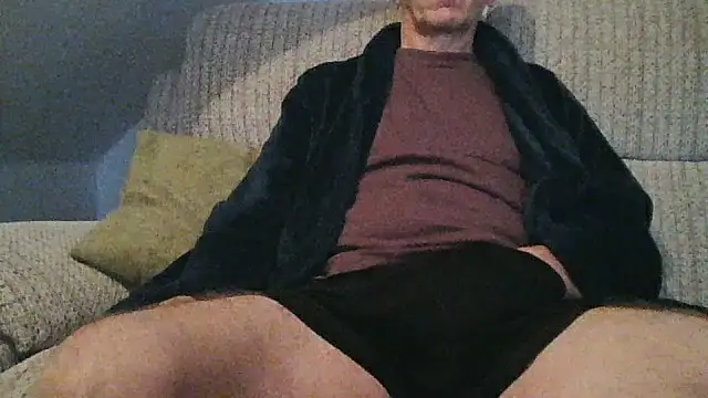 Snapshot of mr_english50 chatting on October 19, 2025, 5:41 am mr english50 online show from October 19, 2025, 5:41 am