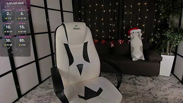 risingrose  online show from December 26, 2024, 2:55 am