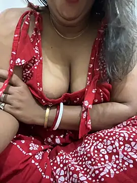 Nancy-22 online show from November 10, 2025, 1:32 pm