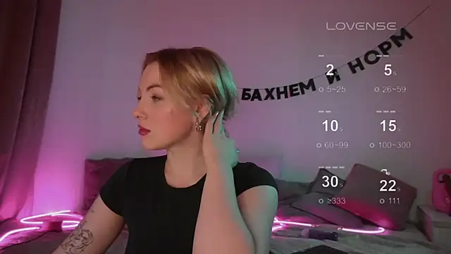 Snapshot of kris69kiss chatting on March 1, 2025, 10:02 am kris69kiss online show from March 1, 2025, 10:02 am