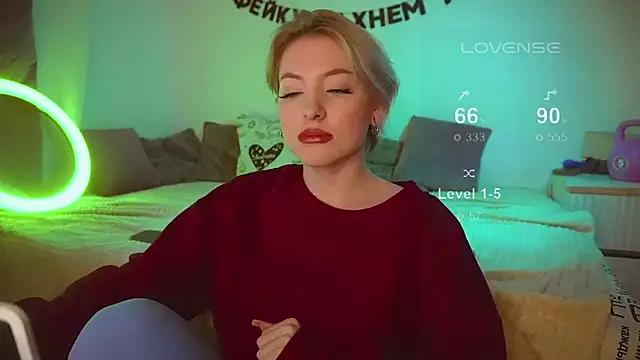 Snapshot of kris69kiss chatting on March 12, 2025, 5:38 pm kris69kiss online show from March 12, 2025, 5:38 pm