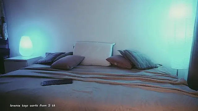 Snapshot of kris69kiss chatting on October 23, 2025, 4:06 pm kris69kiss online show from October 23, 2025, 4:06 pm