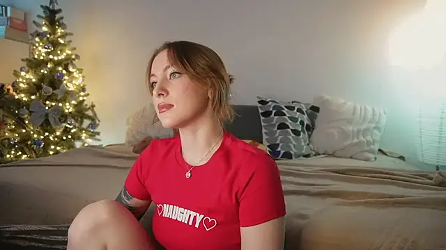 Snapshot of kris69kiss chatting on December 14, 2025, 3:39 pm kris69kiss online show from December 14, 2025, 3:39 pm